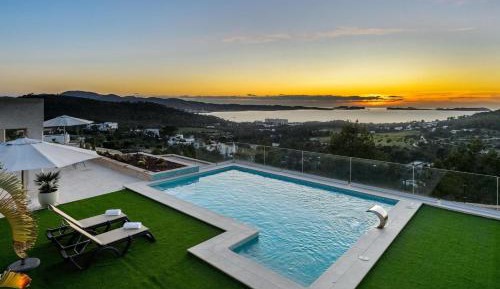Villa with Sea View