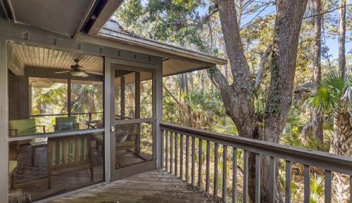 Three-Bedroom Holiday Home 