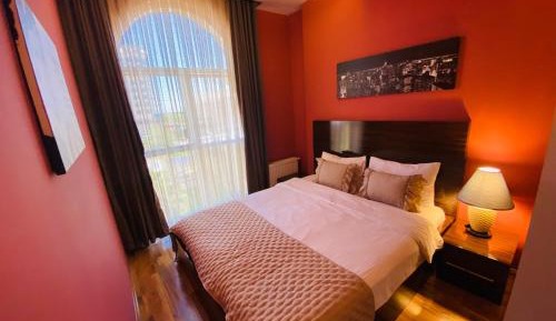 Three-Bedroom Premium Apartment with Balcony