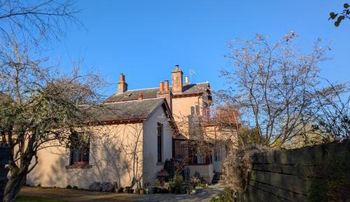 Apartment with Garden View