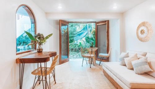 One-Bedroom Apartment with Garden View