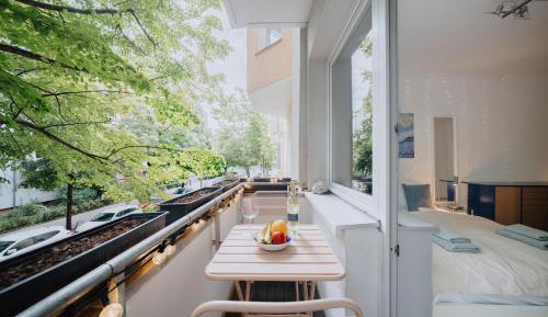 Superior One-Bedroom Apartment with Balcony