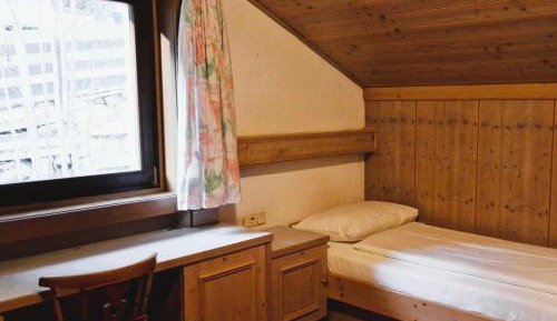 Single Room with Private Bathroom