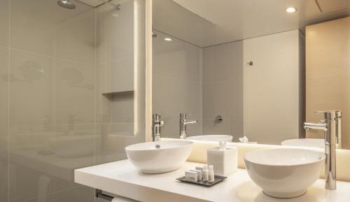 One-Bedroom King Suite 