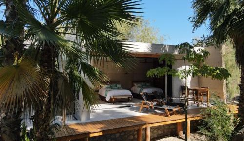 Suite with Lake View