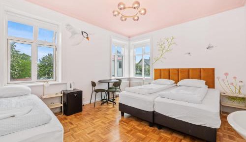 Triple Room with Shared Bathroom