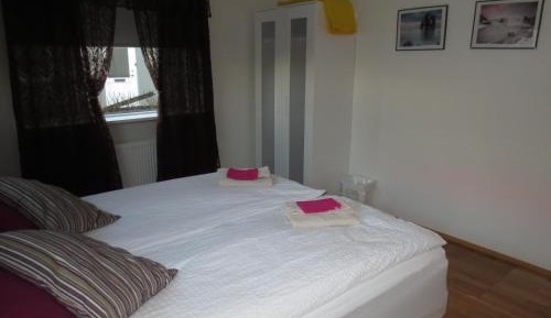 Standard Double Room with Shared Bathroom