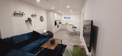 One-Bedroom Premier Apartment
