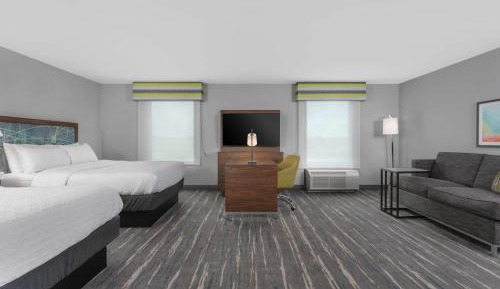Queen Studio Suite with Two Queen Beds and Sofa Bed - Non-Smoking