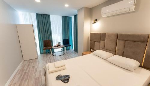 Large Double Room