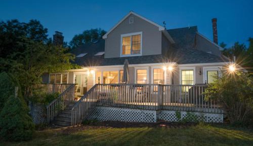 Six-Bedroom Holiday Home