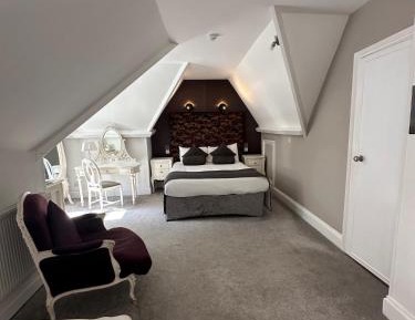 Luxury Suite