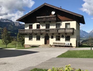 Three-Bedroom Vacation Home 