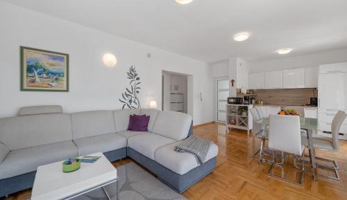 Apartment with Sea View