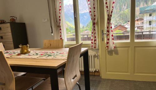 One-Bedroom Apartment with River View