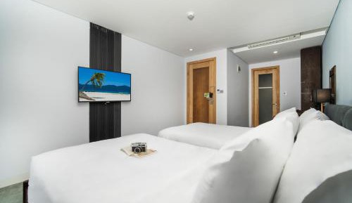 Twin Room with Balcony