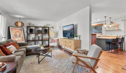 Three-Bedroom Vacation Home 