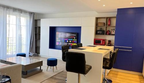 Two-Bedroom Deluxe Apartment