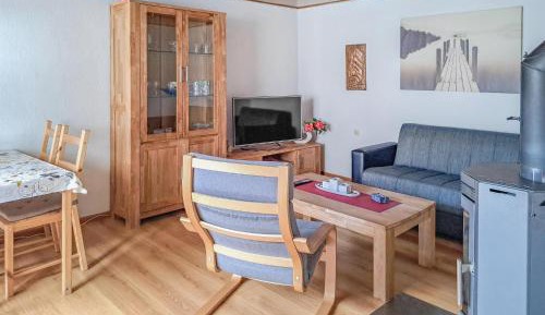 One-Bedroom Holiday Home