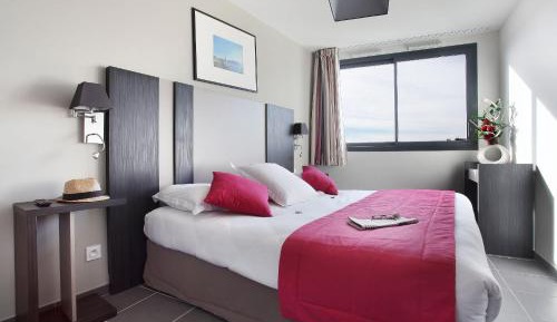 Standard Studio (2 Adults)