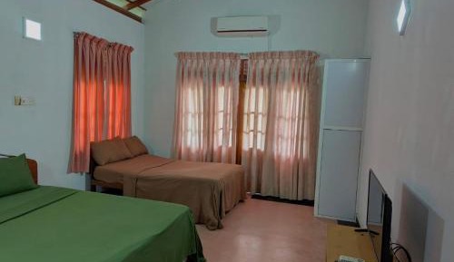 Family Room with Private Bathroom