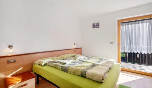 Superior One-Bedroom Apartment with Balcony