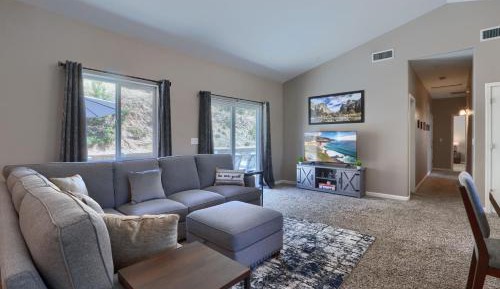 Four-Bedroom Holiday Home