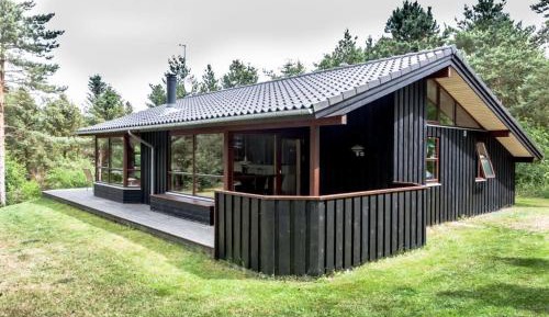 Three-Bedroom Vacation Home 