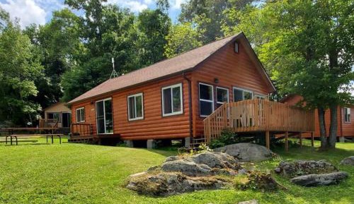 Three-Bedroom Vacation Home 
