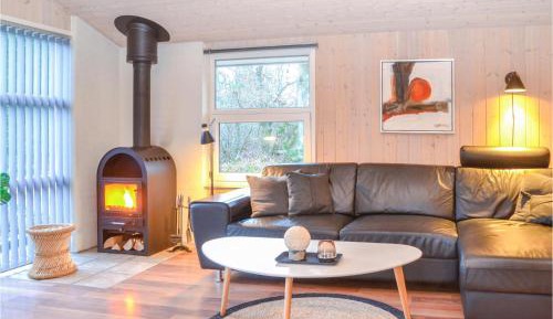 Three-Bedroom Holiday Home 