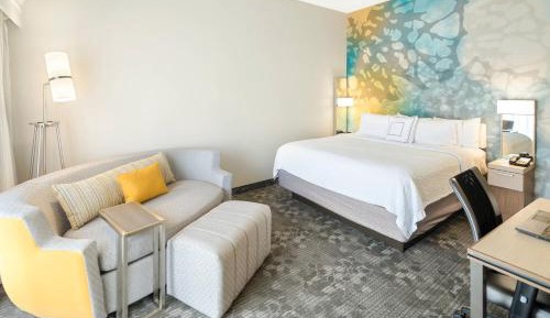 King Room with Sofa Bed