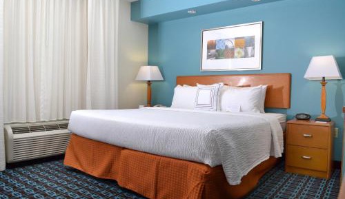 King Studio with Sofa Bed