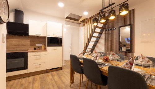 Four-Bedroom Loft Apartment