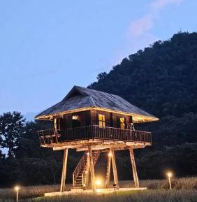 King Room with Mountain View