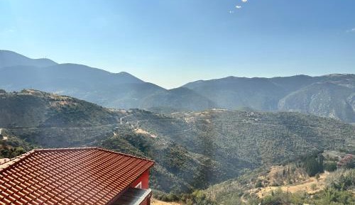 One-Bedroom Apartment with Balcony and Mountain View  