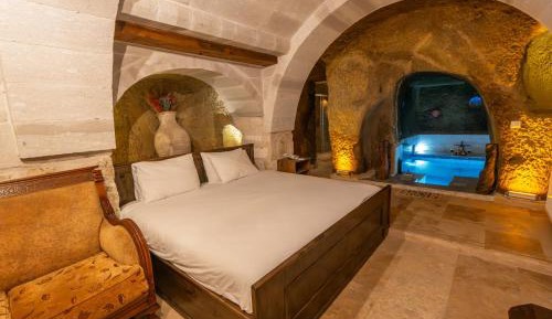 Junior Suite with Private Pool