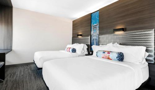Aloft, Guest room, 2 Queen