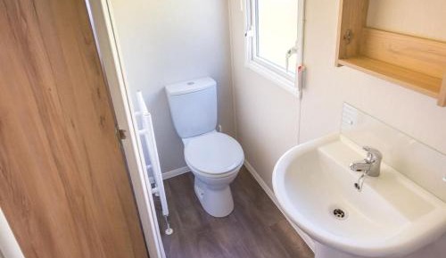 Indulgent 6 Berth Caravan Pet free