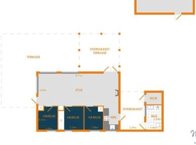 Three-Bedroom Holiday Home 