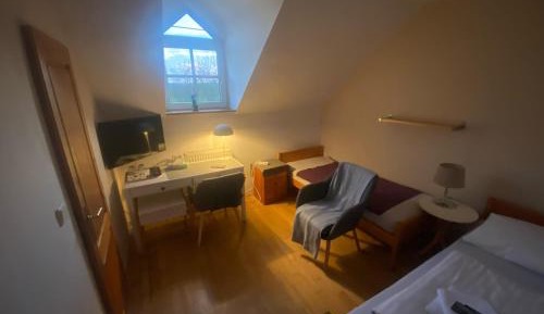 Twin Room with Bathroom