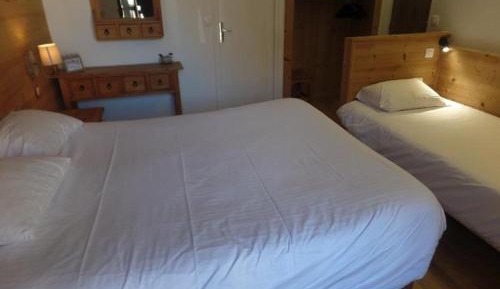 Triple Room with Shower