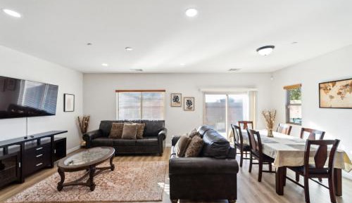 Four-Bedroom Holiday Home