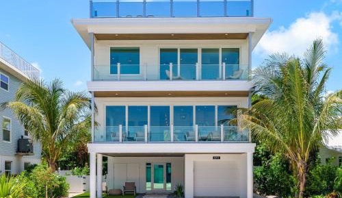 Four-Bedroom Holiday Home