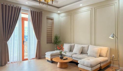 King Studio with Sofa Bed