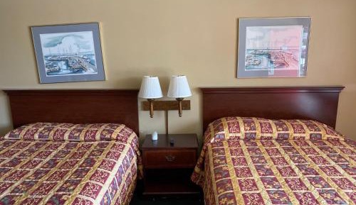 Queen Room with Two Queen Beds - Smoking