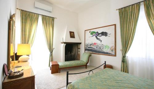 King Room with Spa Bath