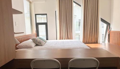 Family Room with Garden View