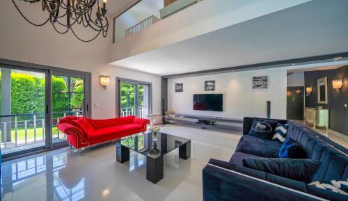 One-Bedroom Villa