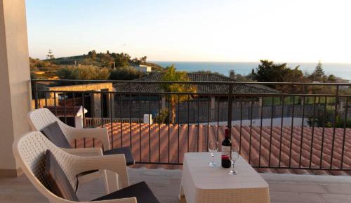 Two-Bedroom Apartment with Terrace and Sea View