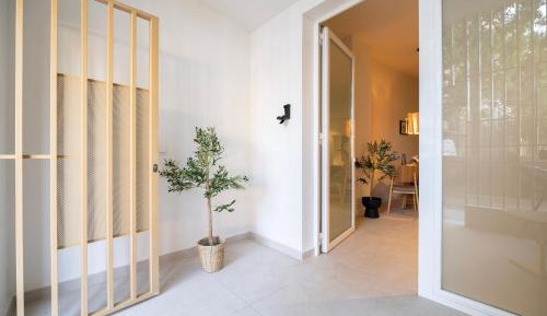 One-bedroom Loft Apartment 